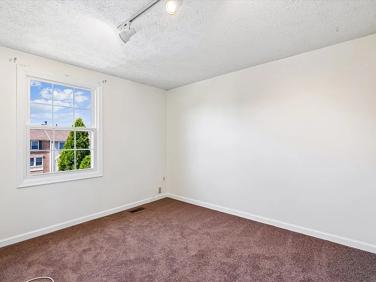 2420 Beechnut Pl — Photo 19