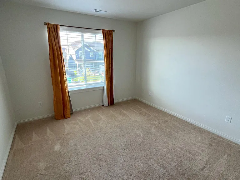 2025 W 900 N — Photo 28