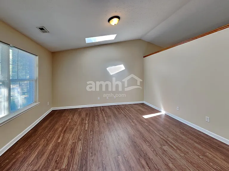 8420 Brook Pointe Ct — Photo 6