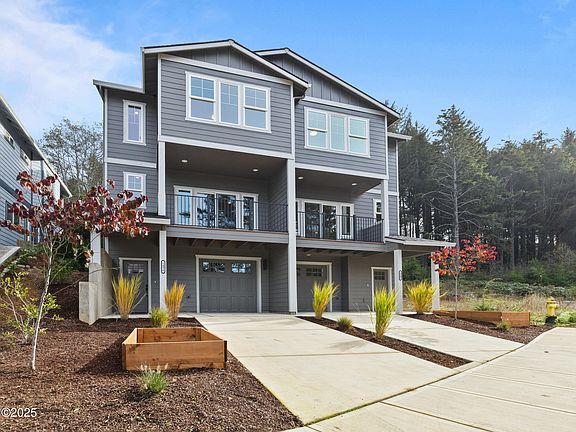 3rd image of 1496 SE Marine Ave