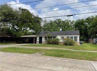 65 Willow Dr, Gretna, LA 70053