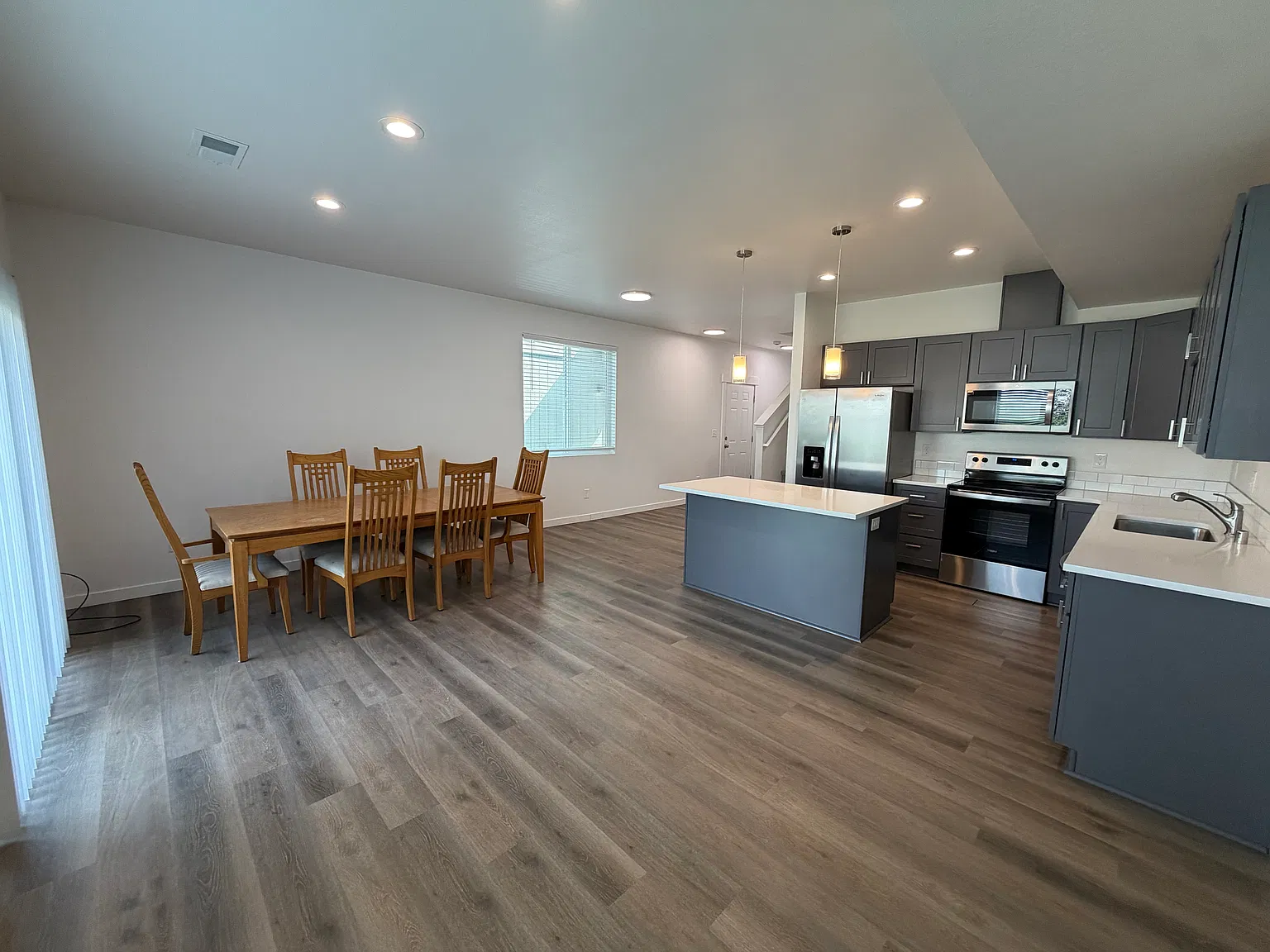 505 S 2nd St — Photo 4