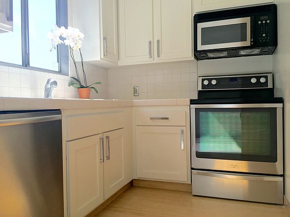 5th image of 10747 Wilshire Blvd APT 505