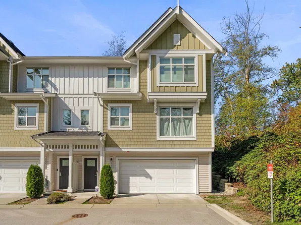 23061 Lougheed Hwy #2705, Maple Ridge, BC V2X 2V6