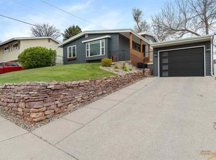 3806 Brookside Dr, Rapid City, SD 57702