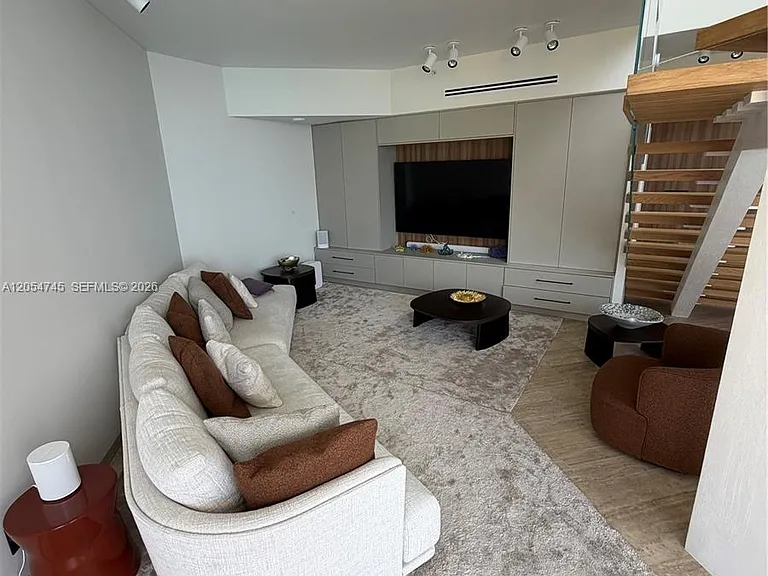 16425 Collins Ave #OS18A — Photo 5