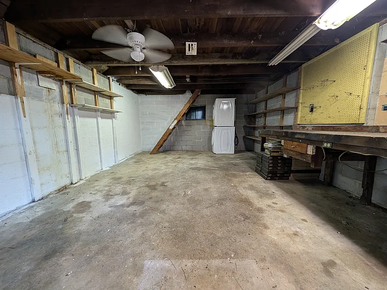 107 W Cooper St — Photo 21