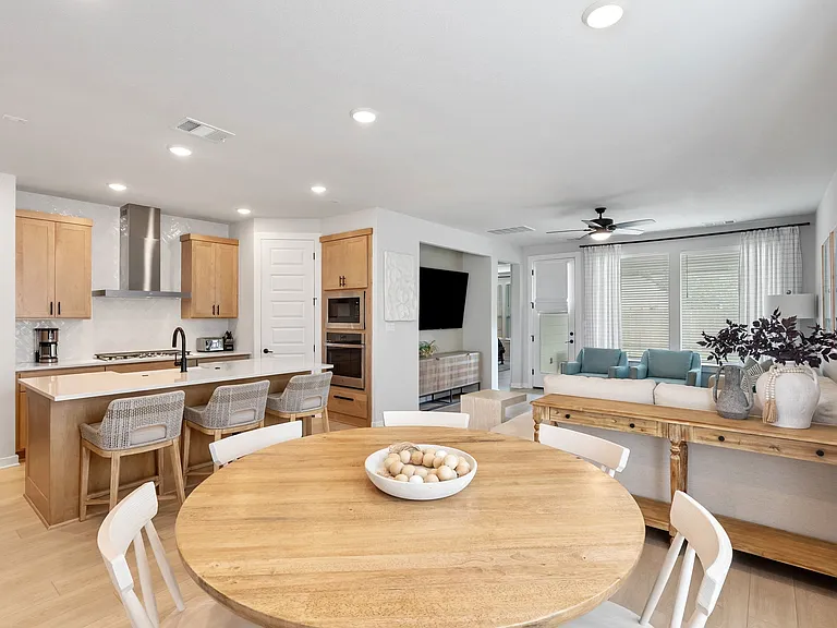 1211 N Roger Hanks Pkwy — Photo 3
