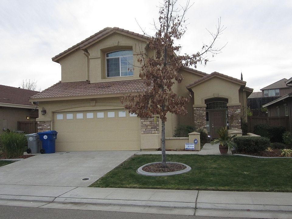 1st image of 443 Lone Spur Dr