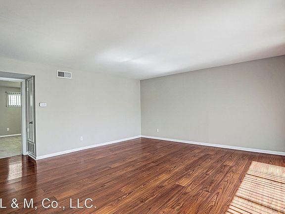 3rd image of 229 Westmoreland St APT 11