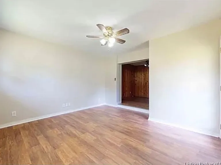 9200 Walnut St — Photo 12