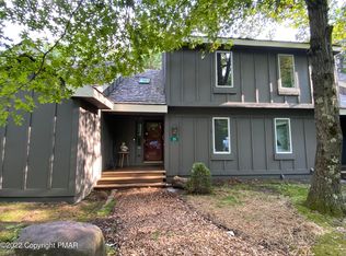 25 Snowshoe, Lake Harmony, PA 18624