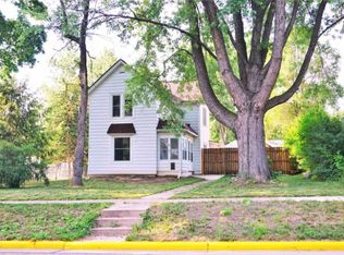 620 2nd St, Baraboo, WI 53913