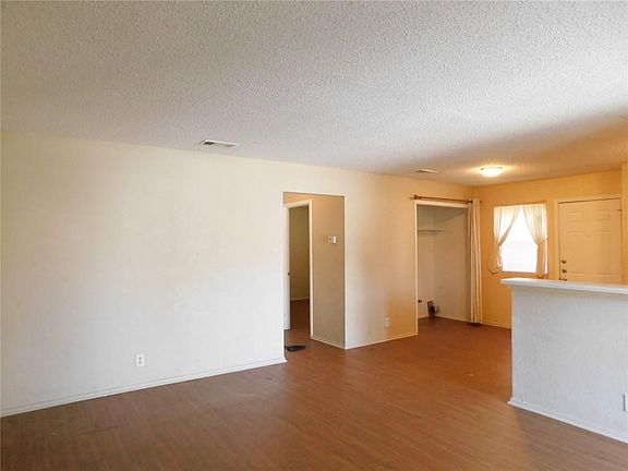 3rd image of 2205 Leah Cv APT B