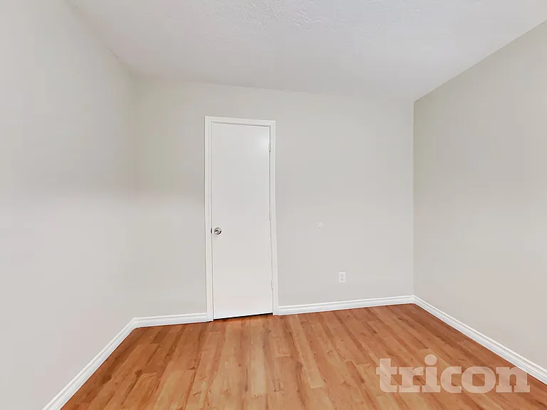 9746 Phil Halstead Dr — Photo 10