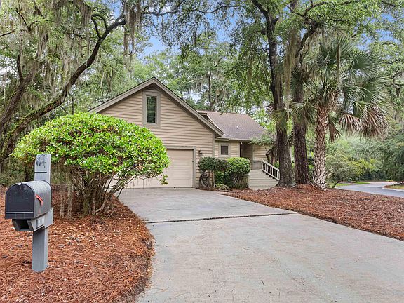 3rd image of 2711 Old Forest Dr