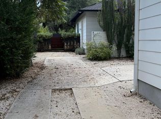 905 W Johanna St #B, Austin, TX 78704