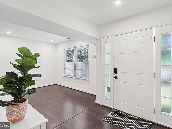 3rd image of 6110 Hoskins Hollow Cir #A