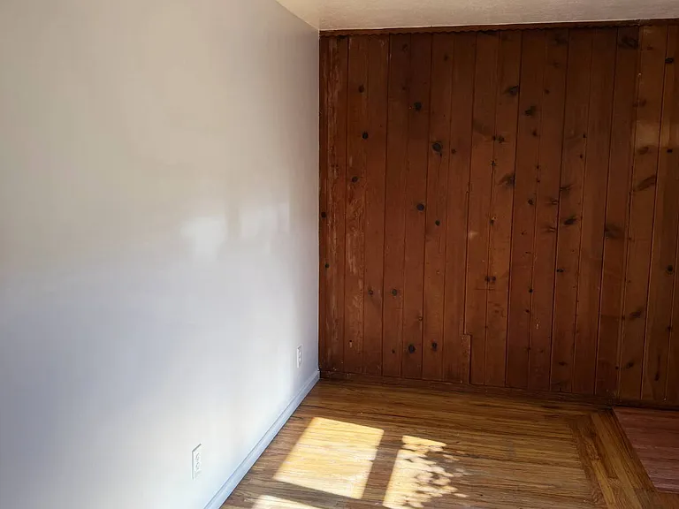 887 Lorna Dr — Photo 11