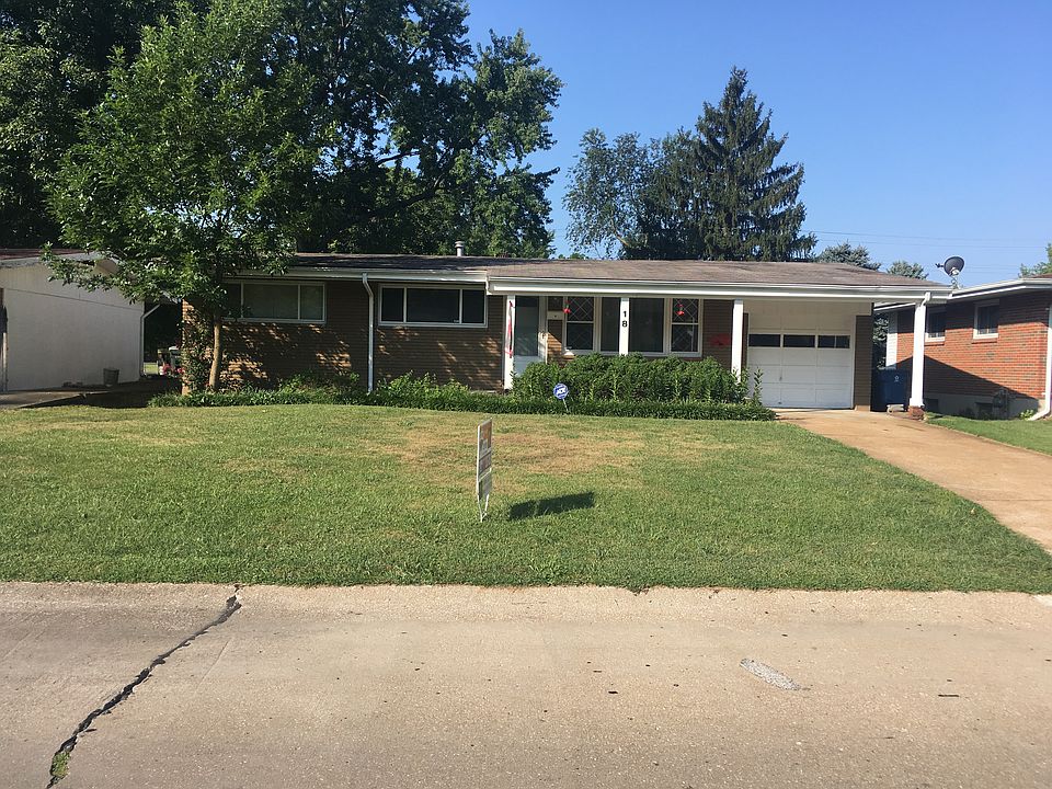 1st image of 18 Queen Ann Dr