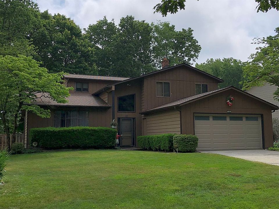1st image of 5883 Grovewood Dr