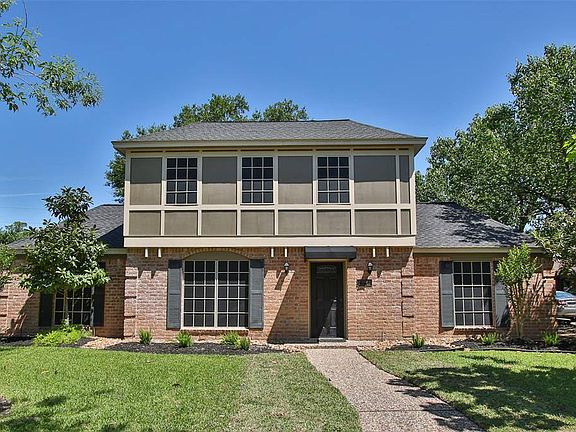 5th image of 11518 Parkriver Dr