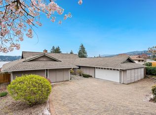 2520 170th Pl SE, Bellevue, WA 98008