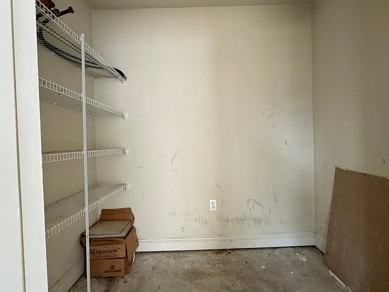 4160 Nelson St — Photo 14