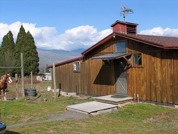 Front entrance with parking area