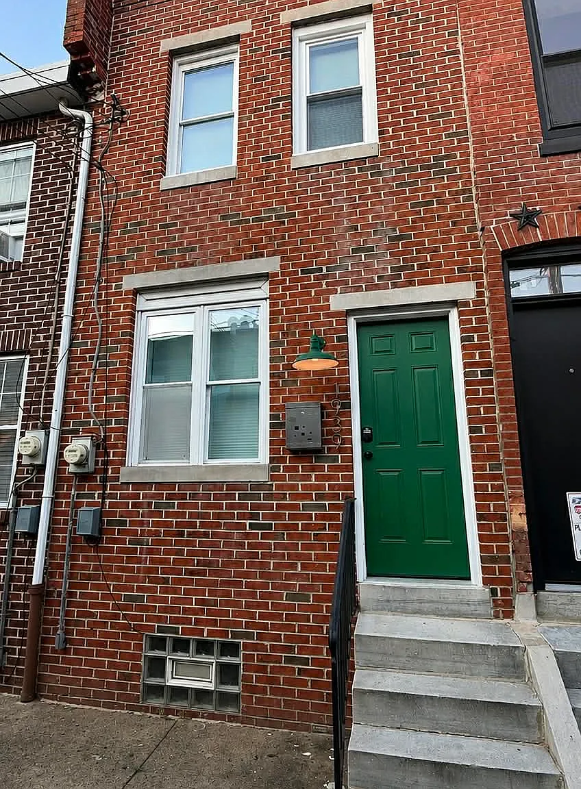 2 bed, 898 sqft, $1,500 — Photo 1