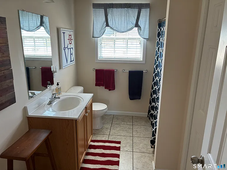 2 Buckingham Ave — Photo 13