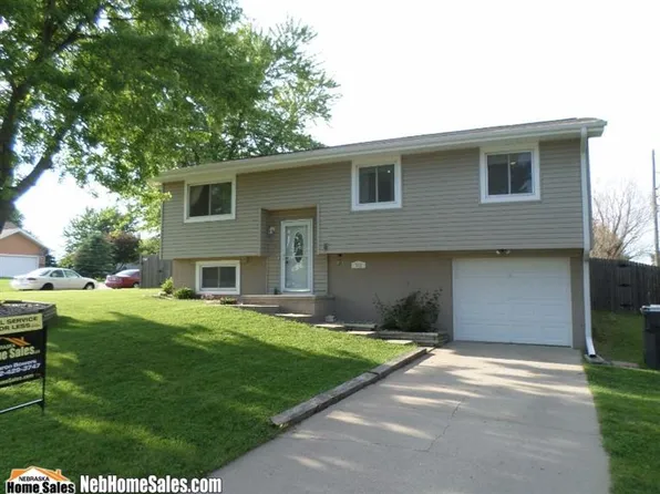 712 Beech St, Ceresco, NE 68017