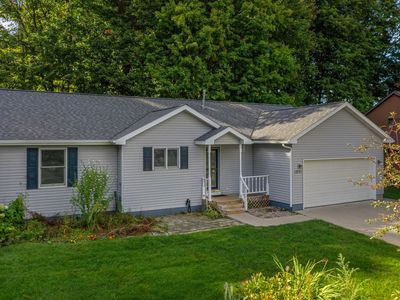 1251 Farmington Dr, Traverse City, MI, 49696