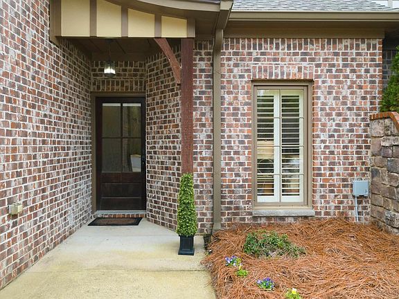 3rd image of 4504 Cotswold Ln