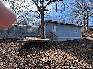 3rd image of 7140 W 182nd St S