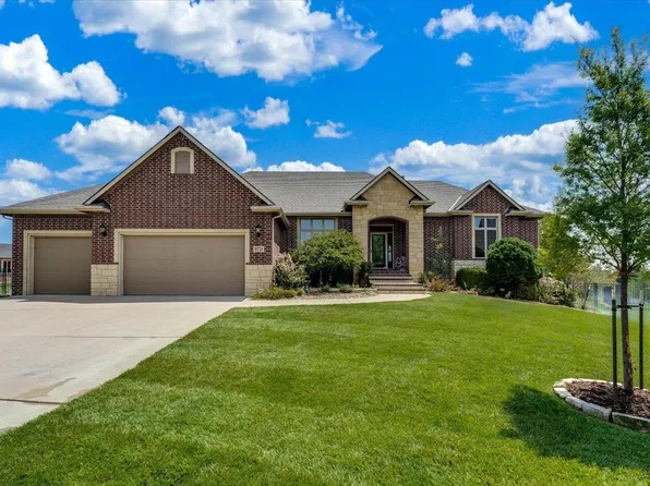 9721 W Westlakes Ct, Wichita, KS 67205