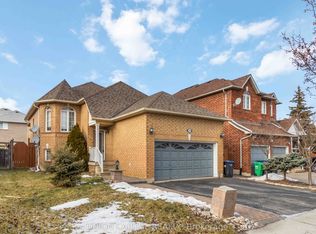 639 Twain Ave, Mississauga, ON L5W 1M1