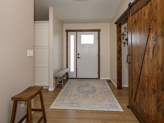 3rd image of 3532 Kingsford Rd