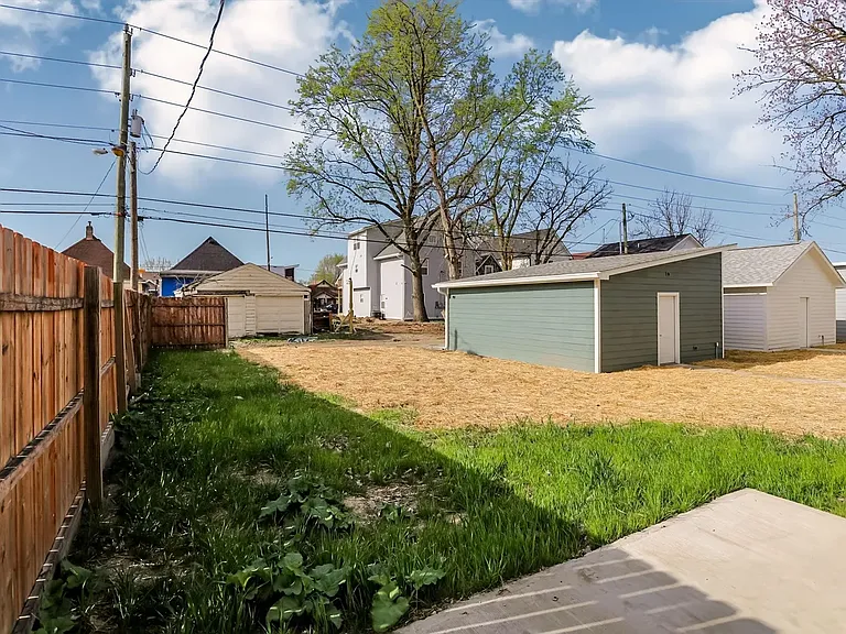 1439 Deloss St — Photo 24