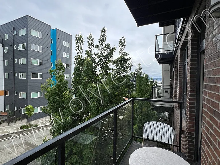 1501 Tacoma Ave S #205 — Photo 6
