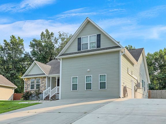 2nd image of 244 Blue Creek Farms Dr