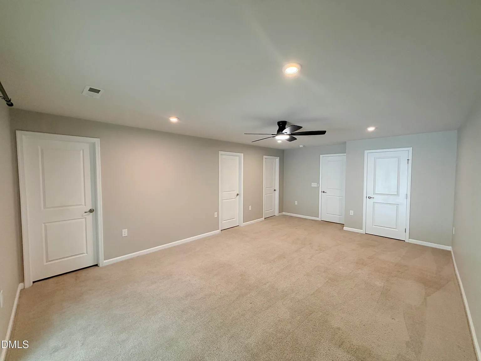 4 bed, 3.5 bath, 2200 sqft, $2,195 — Photo 4