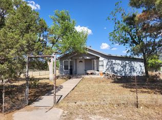 910 N 4th St, Mertzon, TX 76941