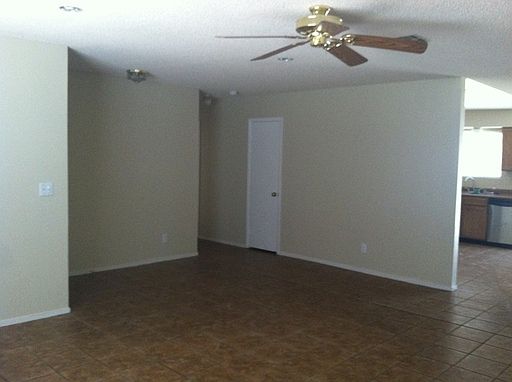 4th image of 251 Duppel Ct