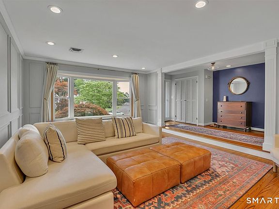 3rd image of 19 Tanglewood Road