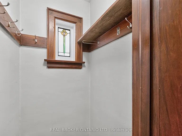 14 Mortimer Ave — Photo 20
