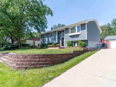 2028 Tilbury Rd, Waterloo, IA, 50701