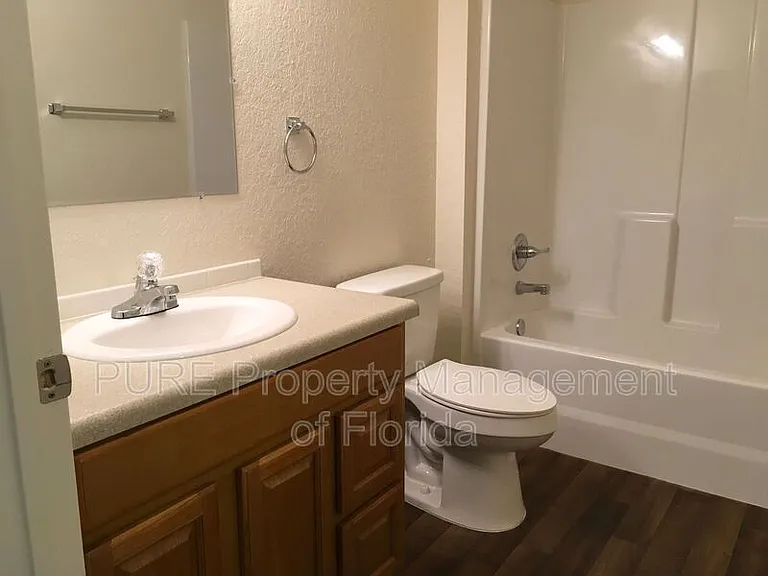 4700 NE 22nd Ave — Photo 26