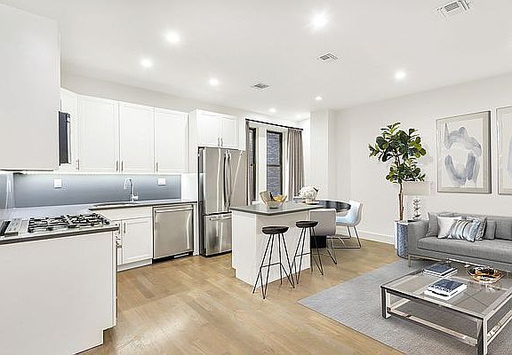 4th image of 121 Madison Ave APT 4I