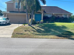 2020 NE 34th Ln, Cape Coral, FL 33909